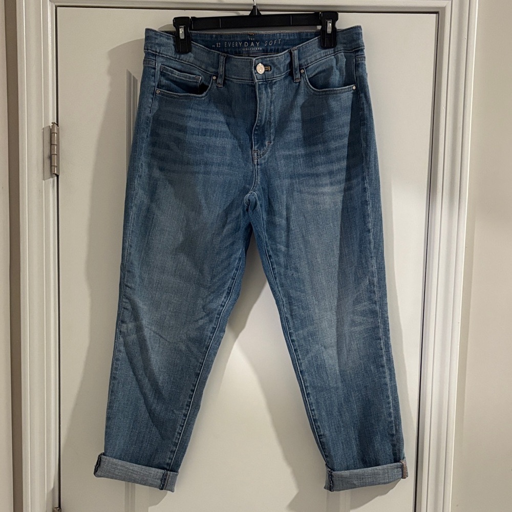 White House Black Market Light Blue Cropped Girlfriend Jeans
